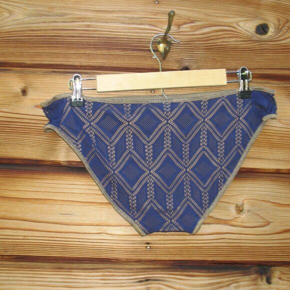 NWOT Becca Blue Crochet Wanderlust Hipster Bikini Bottoms XL - Picture 5 of 9